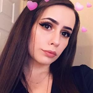 Meet your Posher, Eva